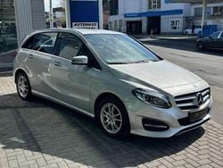 Silber Gebraucht 2018 Mercedes B200 Style Van / Kleinbus | 14.999 € (Fairer Preis)