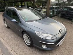 Grau Gebraucht 2004 Peugeot 407 Premium Kombi | 3.800 € (Teuer)