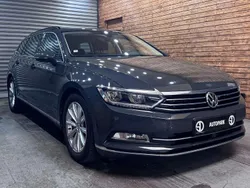Uranograu/cinza urano Gebraucht 2018 VW Passat Comfortline Kombi | 23.590 € (Fairer Preis)