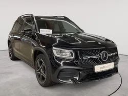 Nachtschwarz Gebraucht 2022 Mercedes GLB250 AMG line SUV | 34.990 € (Fairer Preis)