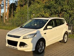 Weiß Gebraucht 2015 Ford Kuga Individual SUV | 8.900 € (Superpreis)