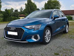 Blau Gebraucht 2021 Audi A3 Sportback e-tron Comfort Limousine | 22.400 € (Fairer Preis)