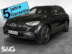 Metalliclack graphitgrau Gebraucht 2025 Mercedes GLC220 AMG SUV | 62.590 €