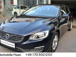 Blau Gebraucht 2016 Volvo V60 Business Edition Kombi | 8.900 € (Fairer Preis)