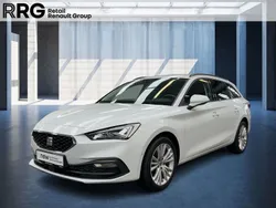Weiß Gebraucht 2024 Seat Leon Limousine | 25.990 € (Guter Preis)