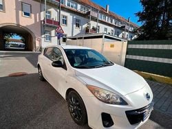 Weiß Gebraucht 2013 Mazda 3 Limousine | 5.500 € (Fairer Preis)