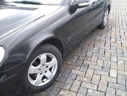 Gebraucht 2004 Mercedes C200 Kombi | 2.950 €