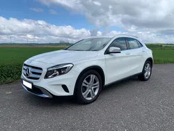 Weiß Gebraucht 2014 Mercedes GLA200 SUV | 12.900 € (Etwas zu teuer)