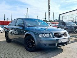 Grau Gebraucht 2001 Audi A4 Comfort Limousine | 2.990 € (Fairer Preis)