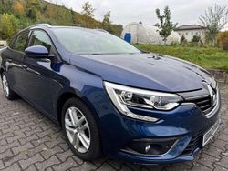 Blau Gebraucht 2020 Renault Mégane GrandTour Business Kombi | 16.950 € (Fairer Preis)