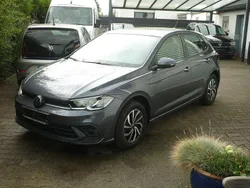 Grau Gebraucht 2024 VW Polo Limousine | 19.990 € (Guter Preis)