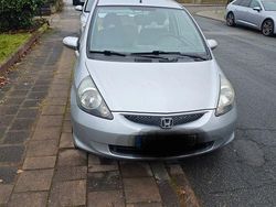 Grau Gebraucht 2007 Honda Jazz Kleinwagen | 2.500 € (Fairer Preis)