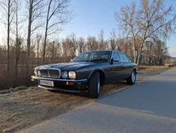 Grau Gebraucht 1990 Jaguar XJ40 Limousine | 6.899 €
