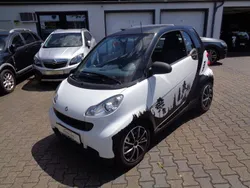Weiß Gebraucht 2011 Smart ForTwo Coupé Kleinwagen | 3.950 € (Guter Preis)
