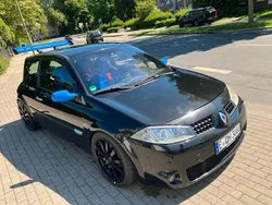 Schwarz Gebraucht 2004 Renault Mégane II R.S. Kleinwagen | 6.500 €