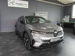 Schiefergrau Gebraucht 2025 Renault Megane E-Tech Techno Limousine | 31.490 € (Superpreis)