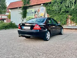 Schwarz Gebraucht 2004 Mercedes C180 Limousine | 2.600 € (Fairer Preis)