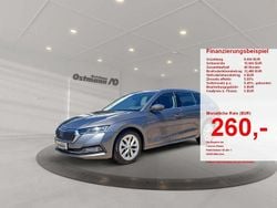 Grau Gebraucht 2023 Skoda Octavia Style Kombi | 25.990 € (Fairer Preis)