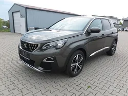 Grau Gebraucht 2020 Peugeot 3008 Allure SUV | 16.700 € (Fairer Preis)