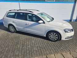 Weiß Gebraucht 2013 VW Passat Limousine | 4.600 € (Guter Preis)