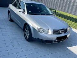 Silber Gebraucht 2001 Audi A4 Limousine | 3.850 € (Teuer)