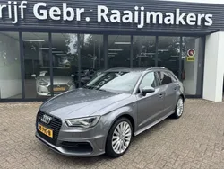 Grau Gebraucht 2015 Audi A3 Sportback e-tron Attraction Limousine | 10.900 €