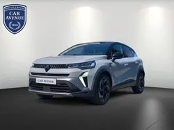 Grau (rafalgrau metallic, black pearlschwarz) Gebraucht 2024 Renault Captur SUV | 31.990 € (Teuer)