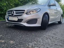 Grau Gebraucht 2016 Mercedes B180 Urban Van / Kleinbus | 10.900 € (Superpreis)
