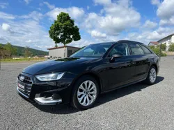 Schwarz Gebraucht 2022 Audi A4 Advanced Kombi | 16.363 €