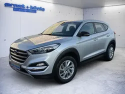 Grau Gebraucht 2018 Hyundai Tucson Passion SUV | 20.990 € (Fairer Preis)