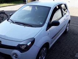 Weiß Gebraucht 2014 Renault Twingo Kleinwagen | 4.100 €