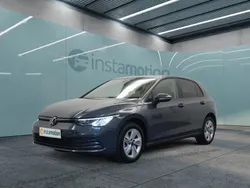 Grau Gebraucht 2024 VW Golf VIII Life Limousine | 24.699 € (Guter Preis)
