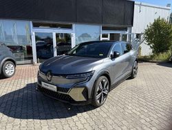 Grau Gebraucht 2022 Renault Mégane Limousine | 24.990 € (Guter Preis)