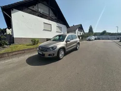 Gold Gebraucht 2014 VW Tiguan Sportline SUV | 11.500 € (Fairer Preis)