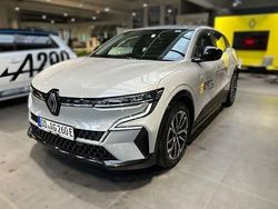 Grau Gebraucht 2023 Renault Megane E-Tech Evolution Limousine | 26.990 € (Superpreis)
