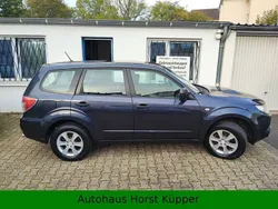 Grau Gebraucht 2011 Subaru Forester Trend SUV | 6.100 €