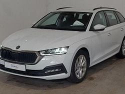 Weiß Gebraucht 2023 Skoda Octavia Kombi | 23.440 € (Guter Preis)