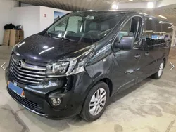 Schwarz Gebraucht 2016 Opel Vivaro Van | 22.950 €