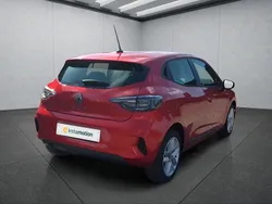 Rot Neu 2025 Renault Clio V Kleinwagen | 19.249 € (Guter Preis)