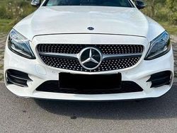 Weiß Gebraucht 2019 Mercedes C300 AMG line Coupé | 28.000 € (Guter Preis)