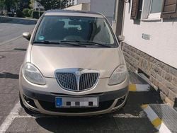 Gold Gebraucht 2004 Lancia Musa Van / Kleinbus | 400 € (Superpreis)