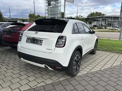 Gelato weiß gelato weiß gelato weiß Neu 2025 Fiat 600 La Prima SUV | 24.889 € (Fairer Preis)