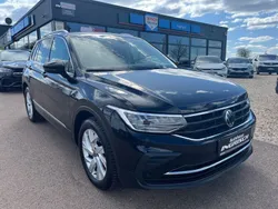 Schwarz Gebraucht 2023 VW Tiguan Active SUV | 22.950 € (Guter Preis)
