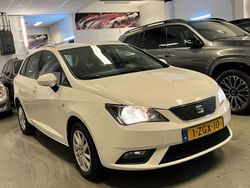 Weiß Gebraucht 2015 Seat Ibiza Style Limousine | 3.950 € (Superpreis)