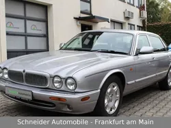 Silber (metallic) Gebraucht 2001 Jaguar XJ Sovereign Limousine | 6.490 € (Fairer Preis)