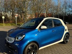 Blau Gebraucht 2016 Smart ForFour Prime Kleinwagen | 11.111 € (Guter Preis)
