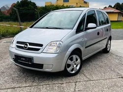 Grau Gebraucht 2005 Opel Meriva Van / Kleinbus | 3.499 € (Fairer Preis)