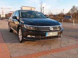 Schwarz Gebraucht 2016 VW Passat Highline Kombi | 16.600 € (Teuer)