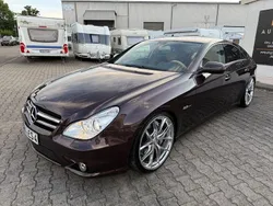 Braun Gebraucht 2009 Mercedes CLS63 AMG AMG Limousine | 21.980 € (Fairer Preis)