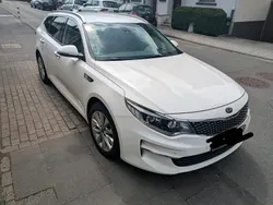 Weiß Gebraucht 2018 Kia Optima Vision Kombi | 13.000 € (Guter Preis)